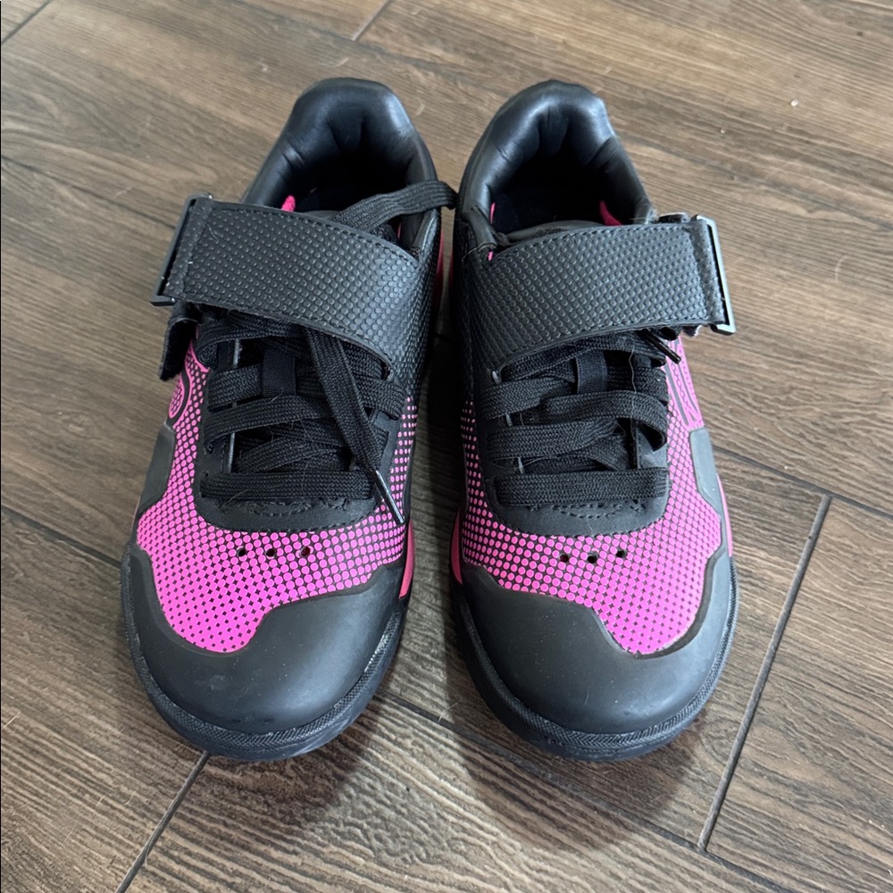 Five Ten Hellcat Pro Clipless mountain bike shoes